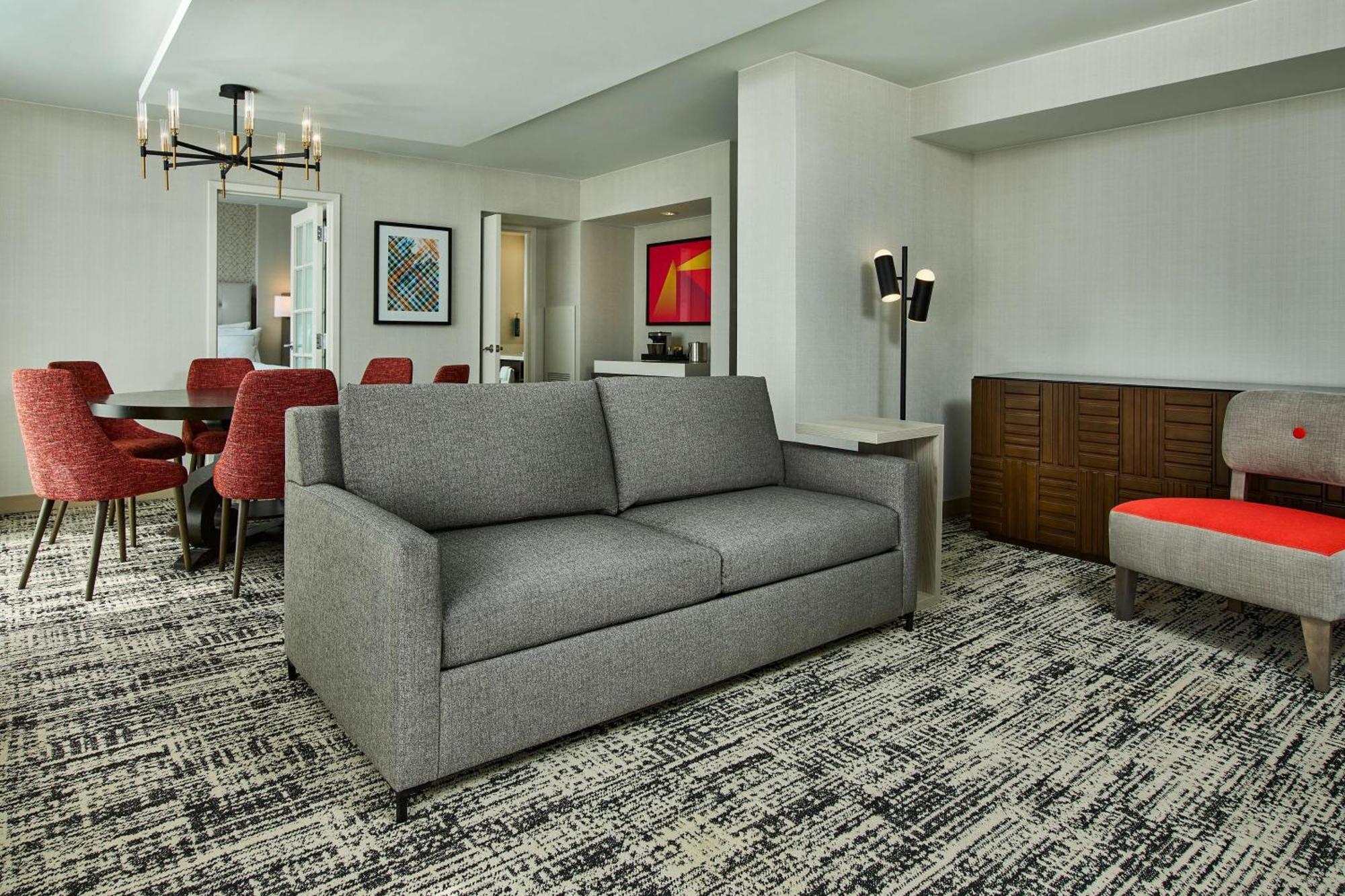 Hilton Kansas Country Club Plaza Hotel 4*
